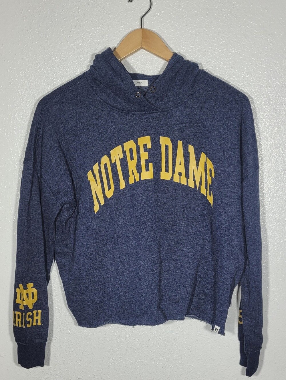 Notre Dame Cropped Hoodie Womens Large Fighting Irish Atlas Blue Gold Oversized
